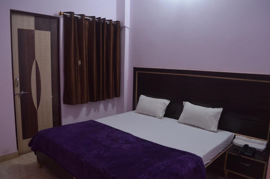 Assi River Guest House Βαρανάσι Δωμάτιο φωτογραφία